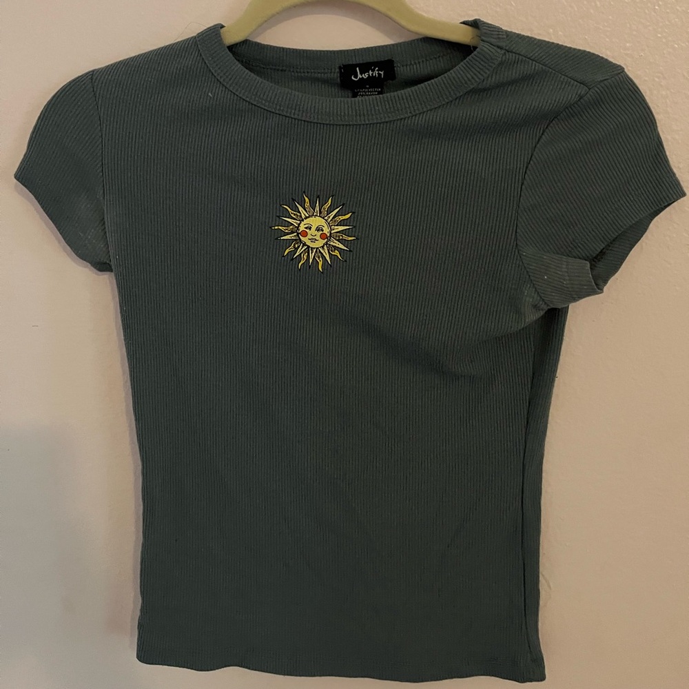 Justify Gray Ribbed T-Shirt